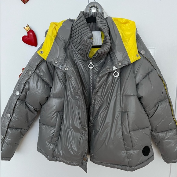 Noize jacket, medium size, like brand new! - Picture 14 of 15